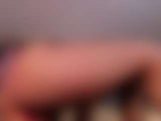 Live cam show with Samaantha - Delicious on Camsoda