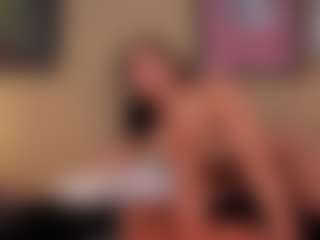 Live cam show with Samaantha - Brown Eyes Brown Hair on sexylivex.com