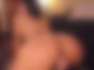 Live cam show with Samaantha - Blowjob on Camversity