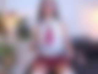 Live cam show with Candy Skinny - Skinny on Milfs Live