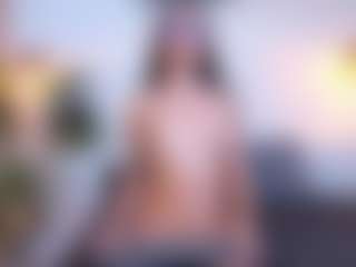 Live cam show with Candy Skinny - Bikini on Camsoda