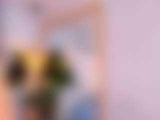 Live cam show with Candy Skinny - Ass Clapping on AdultVida.com