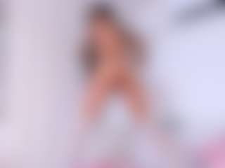 Live cam show with Candy Skinny - Normal on eurowanks.com