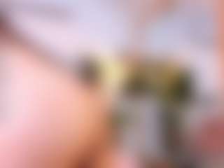 Live cam show with Candy Skinny - Ass Clapping on luckytryst.com
