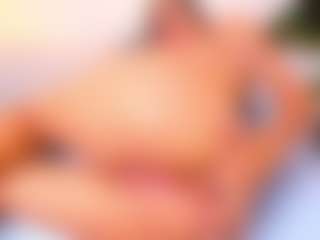 Live cam show with Candy Skinny - Public on Livezox