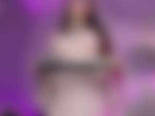 Live cam show with dreamleah - Brown Eyes on milfzrlive.com