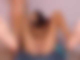 Live cam show with Giirls-Magic18 - Ball Sucking on SquirtSoMuch