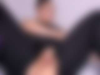 Live cam show with Isabella_ariass - Smoking on livesuperchat.net