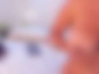 Live cam show with Luna-Taylorss - Teen (18+) on liverealitysex.com