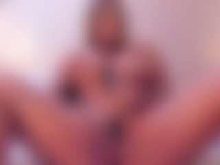 Luna-Taylorss's Live Sex Cam Show