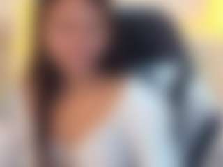 Live cam show with Roxane-Luxeh - College on Streamer API