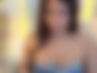 Roxane-Luxeh's Live Sex Cam Show