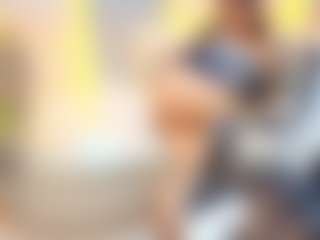 Roxane-Luxeh's Live Sex Cam Show