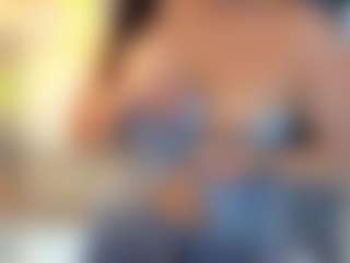 Roxane-Luxeh's Live Sex Cam Show