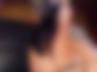 Live cam show with Scarlett-Sinclair - Drinking on AdultVida.com
