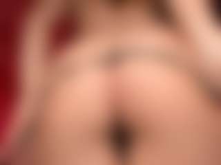 Live cam show with JassieF - Pov on SquirtSoMuch