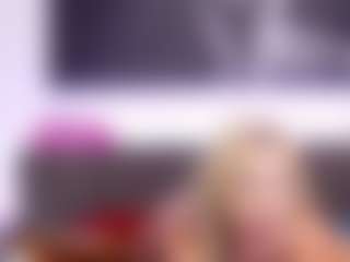 Live cam show with KaylinJan - Public Mature on hotwifechat.live