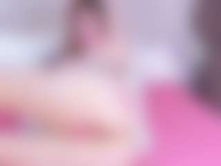 Live cam show with Loren - Striptease on Free Soda