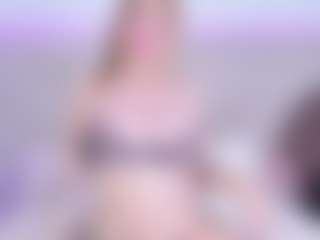 Live cam show with Loren - Tattoos on CamSodaAdn