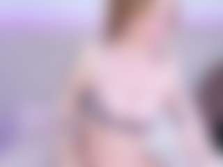Live cam show with Loren - Lovense on CamSodaAdn