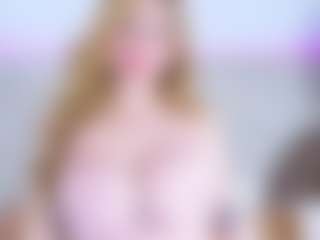 Live cam show with Loren - Trimmed Teen (18+) on Camsoda
