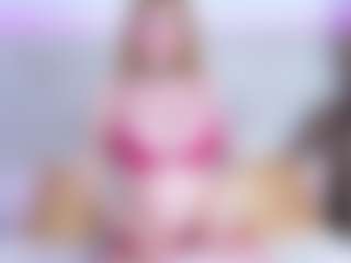 Live cam show with Loren - Smoking on Camming Site