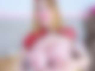 Live cam show with Loren - Blow on Camsoda