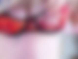 Live cam show with Loren - Squirt Curvy on CamSextacy