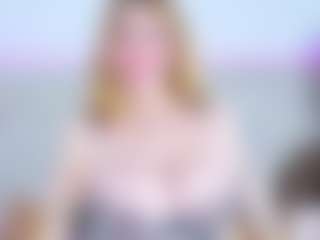 Live cam show with Loren - Pornstar Shaved Pussy on Mixed Magazine Live