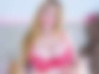 Live cam show with Loren - Anal Lovense on Camsoda