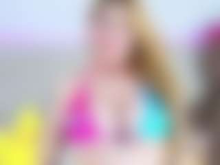 Live cam show with Loren - Pornstar Squirt on Dolls Live