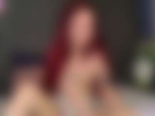 Live cam show with MargoReed - Lesbian on CamwithHer