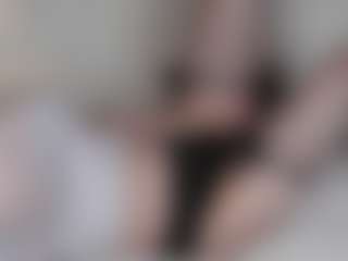 Live cam show with MillyQuijano - Ass Clapping on LiveSexCams6