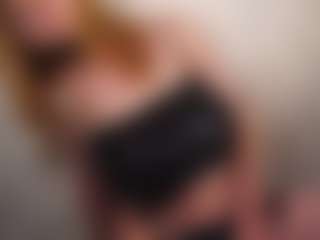 Live cam show with MillyQuijano - Ass Clapping on livesuperchat.net