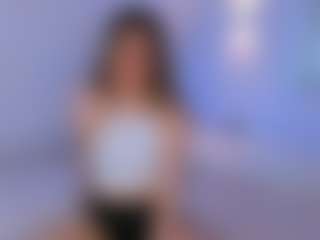 Live cam show with Sttyllezz - Body Massage on MyBangCams