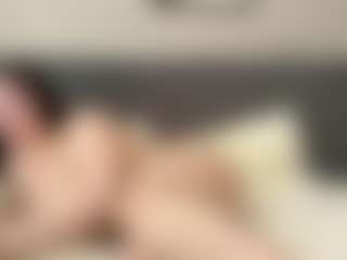 Live cam show with vampire333 - MILF on StripNow