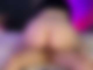 Live cam show with vampire333 - Bedroom on Hubzter Live