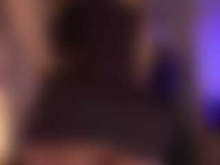vaniaa's Live Sex Cam Show