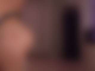 vaniaa's Live Sex Cam Show