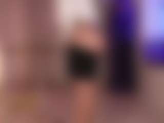vaniaa's Live Sex Cam Show