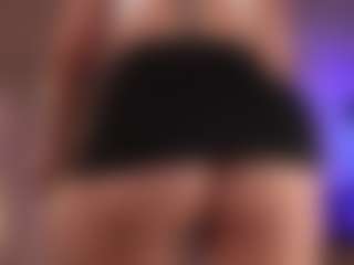 vaniaa's Live Sex Cam Show