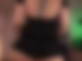 vaniaa's Live Sex Cam Show