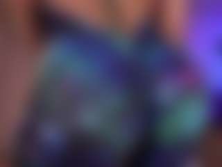 Live cam show with vaniaa - Butt Plug on Camsoda