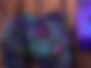 Live cam show with vaniaa - Butt Plug on Camsoda