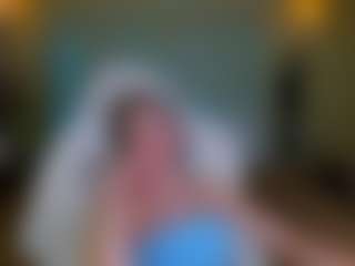 Live cam show with Amy-Martin - College on xfollow cams