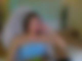 Live cam show with Amy-Martin - Public Brown Hair on hotwifechat.live