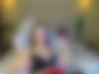 Live cam show with Amy-Martin - Bikini on camwithhim.com