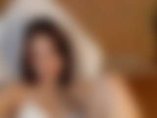 Live cam show with Amy-Martin - Normal on crypto-cams