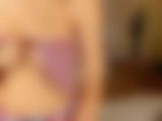 Live cam show with Amy-Martin - Oil on Camsoda