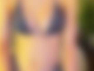 Live cam show with Amy-Martin - Oil on Mixed Magazine Live